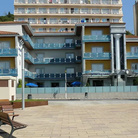 Sant Jordi Boutique Calella