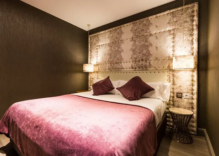 Sant Jordi Boutique Calella